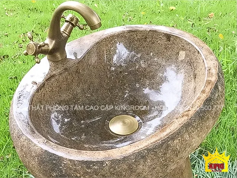 lavabo đá cuội kc30 có chân đế vân đá màu nâu đất mộc mạc