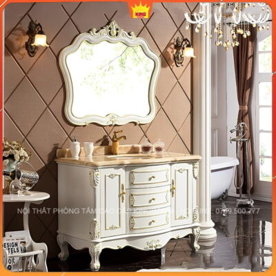 Tủ lavabo tân cổ điển gỗ sồi trắng, khung viền vàng, cạnh cửa sổ lớn và chandelier
