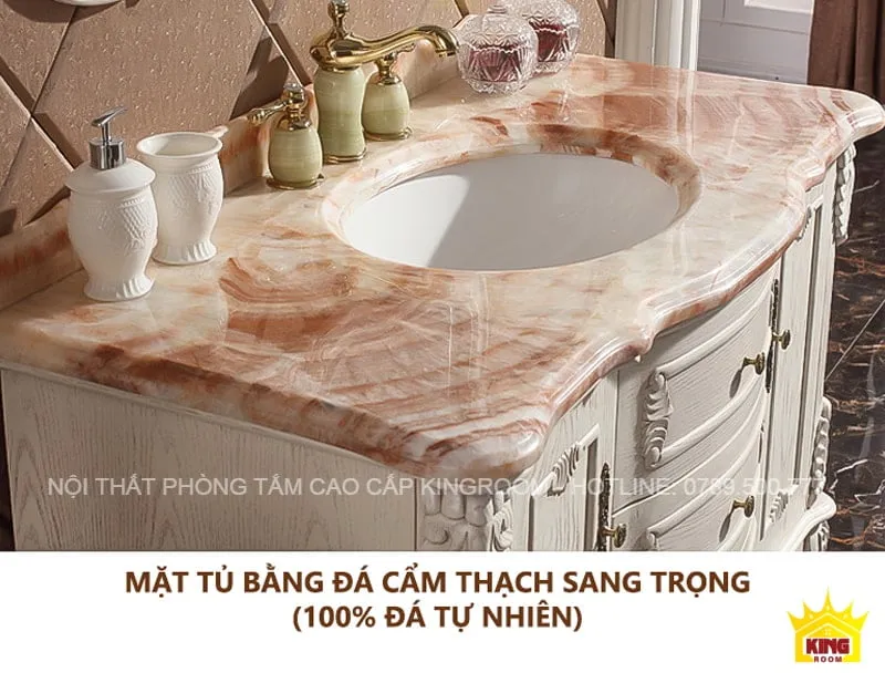 Chi tiết mặt tủ lavabo đá cẩm thạch với đường nét tân cổ điển