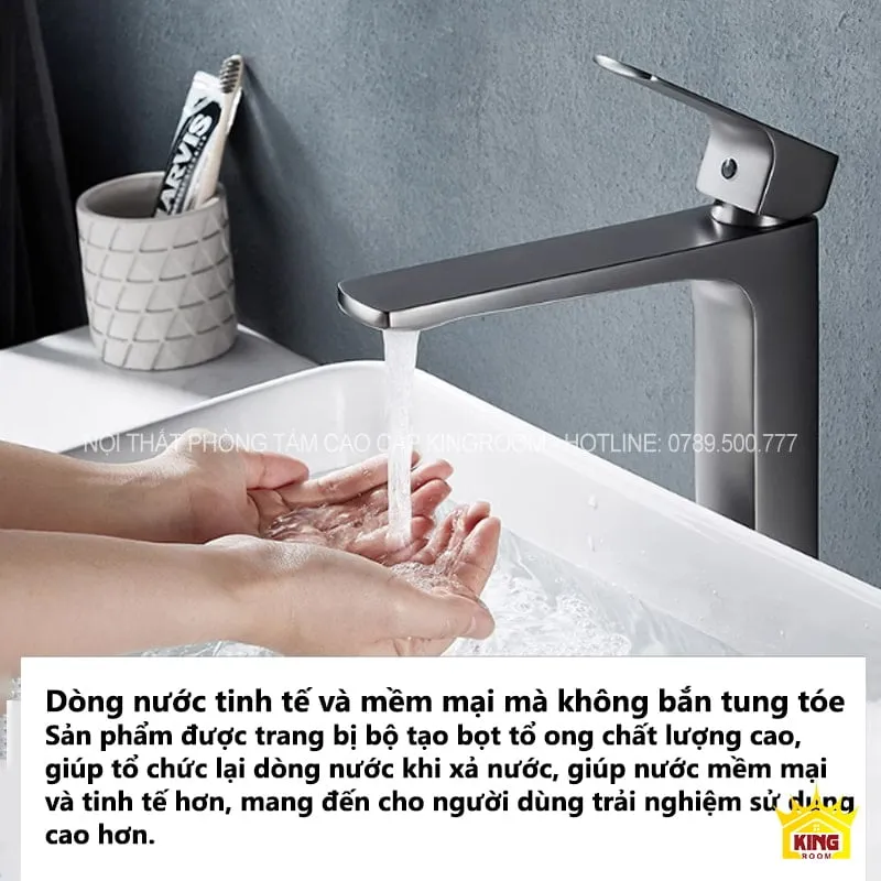 Vòi Lavabo Nóng Lạnh Màu Xám Aqua VD30 với dòng nước tinh tế và mềm mại