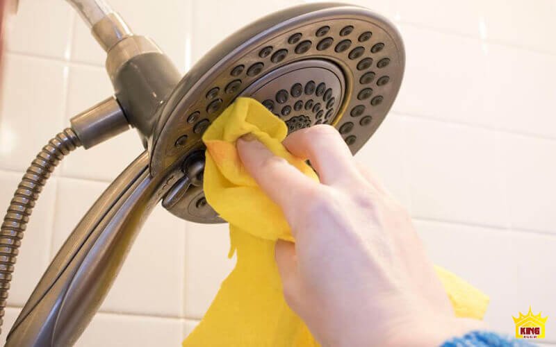Phương pháp vệ sinh vòi tắm hoa sen tại nhà