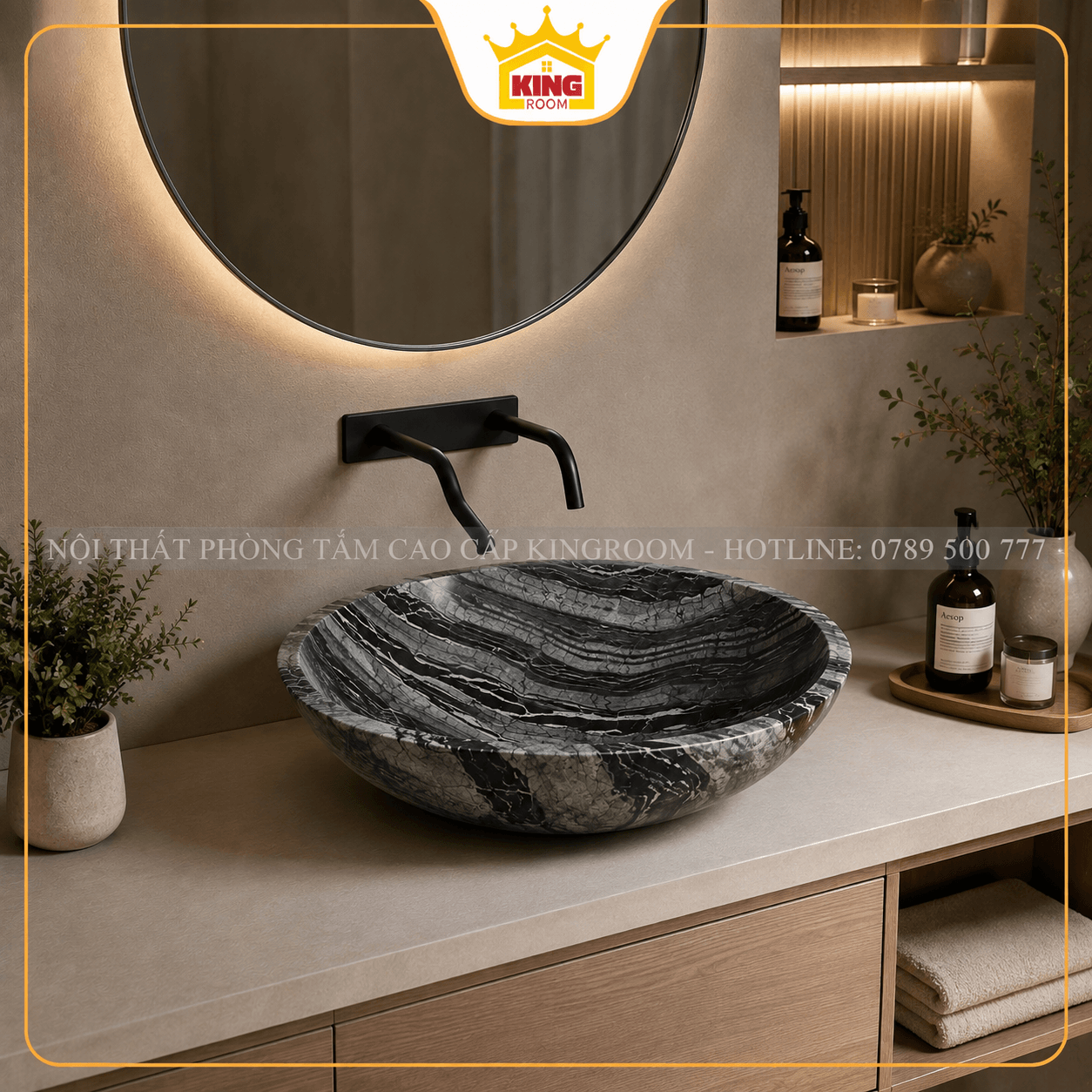 Lavabo đá đen vân xám trong phòng tắm hiện đại