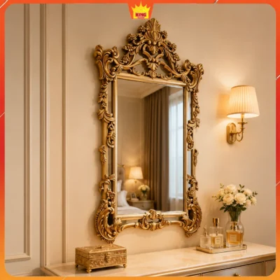 Gương chữ nhật vàng đồng trên bàn đá cạnh đèn tường