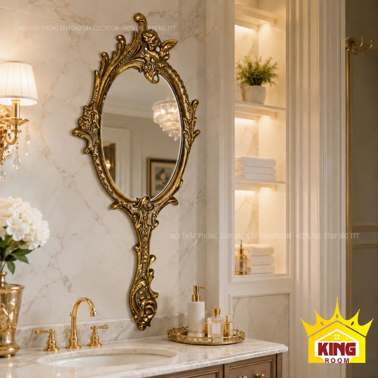 Gợi ý phối gương oval khung vàng đồng tại lavabo Gương oval khung vàng đồng đặt phía trên lavabo, phối vòi vàng và mặt bàn đá sáng
