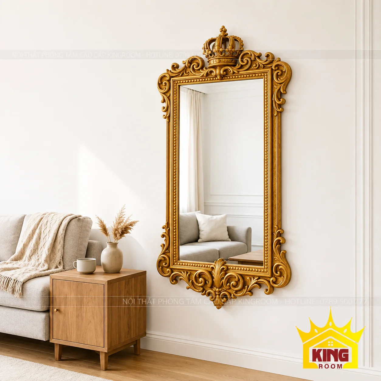 Gương tân cổ điển chữ nhật phía trên tủ gỗ cạnh sofa Gương tân cổ điển chữ nhật phía trên tủ gỗ cạnh sofa