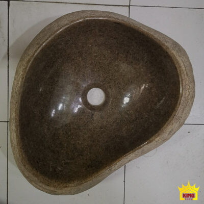 Cận cảnh lòng chậu oval, mép đá và vị trí thoát nước