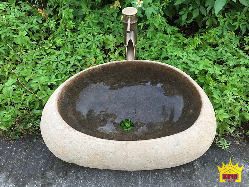 Lavabo đá cuội vỏ sáng lòng sẫm – Góc từ trên của chậu vỏ sáng và vùng lòng sẫm Góc từ trên của chậu vỏ sáng và vùng lòng sẫm
